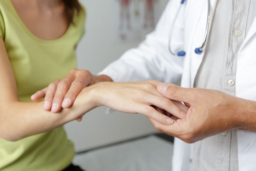 simptomele și tratamentul entorselor la încheietura mâinii